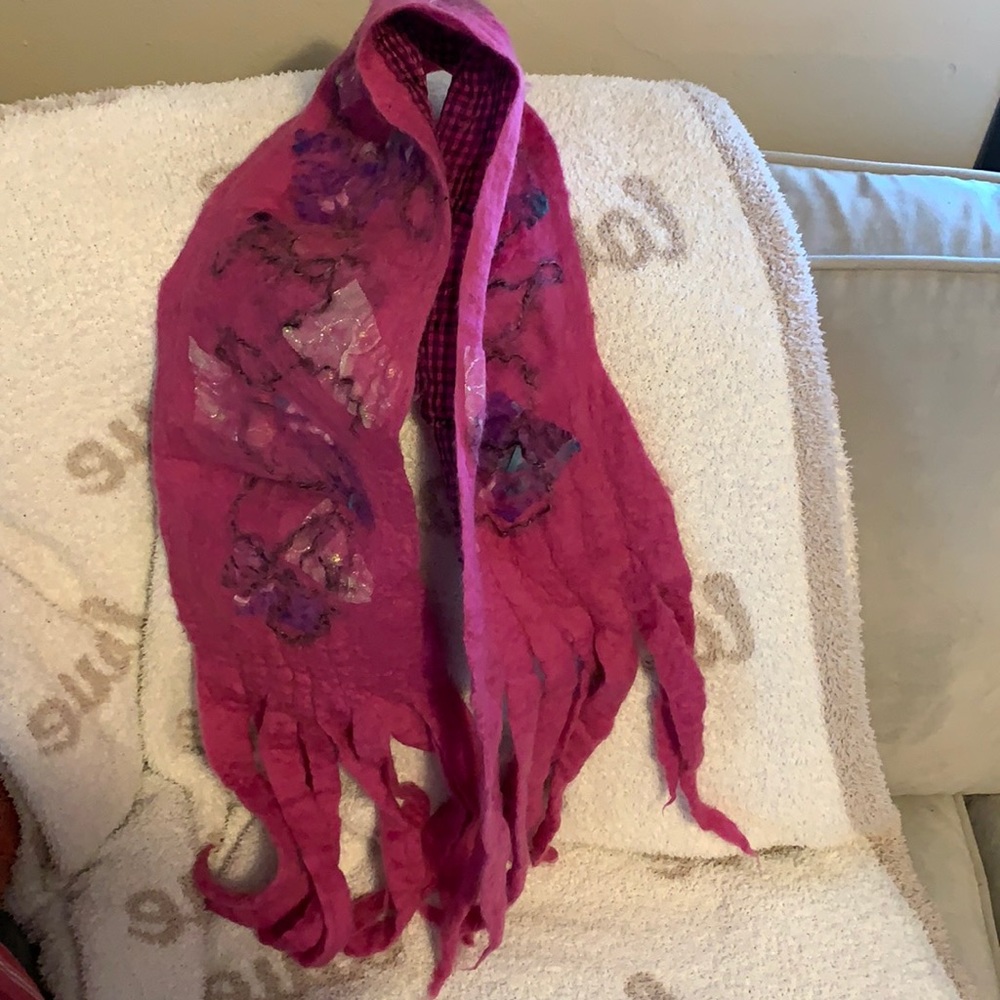 Handmade scarf. Alpaca fiber and mixed textiles